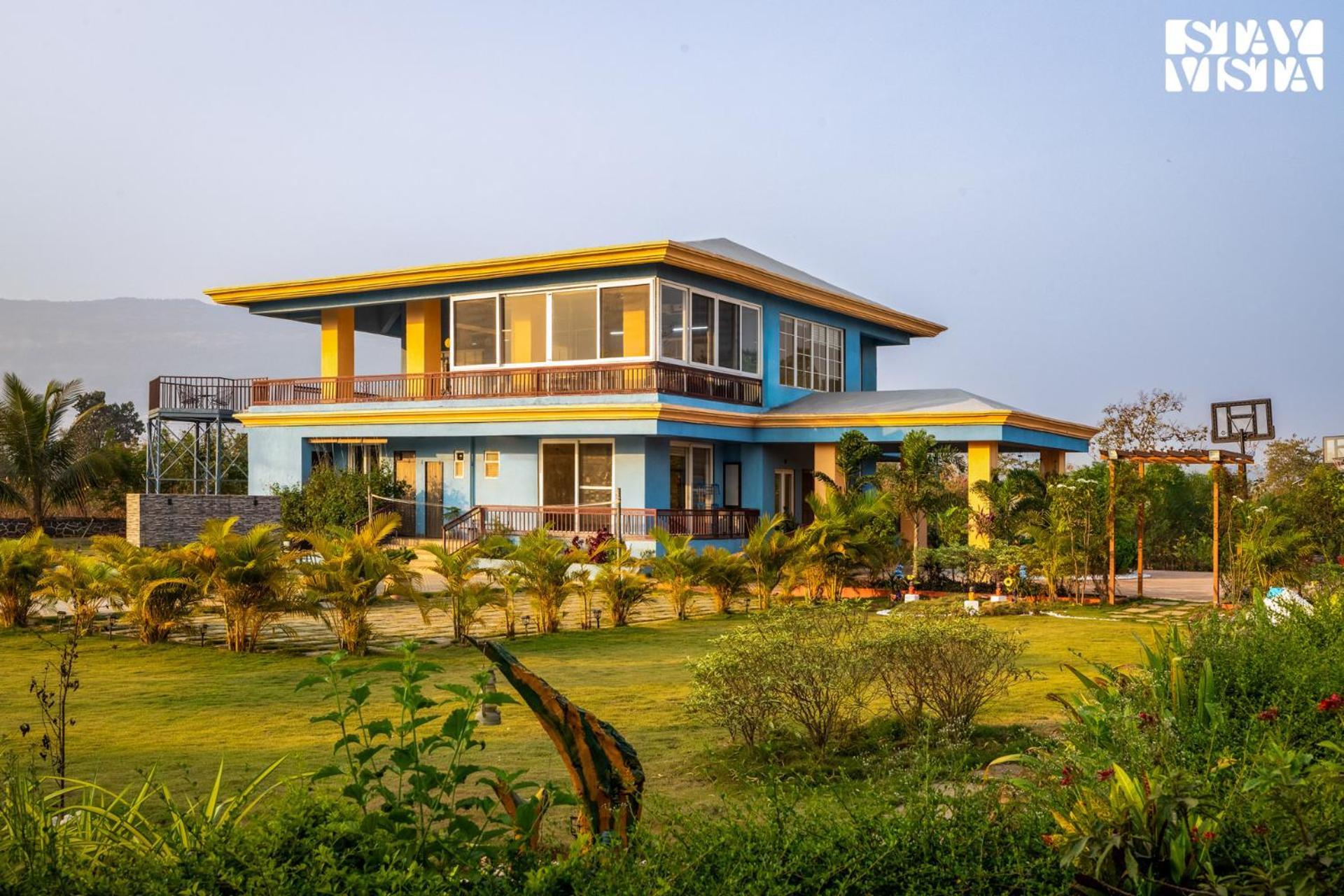 Stayvista'S Hillside Meadows - Mountainside Retreat With Farm View, Pool & Deck, Lawn & Gazebo Chinchavli Dış mekan fotoğraf